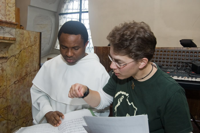 02 - Pater Emanuel - Neues im Tenor - DSC_8787